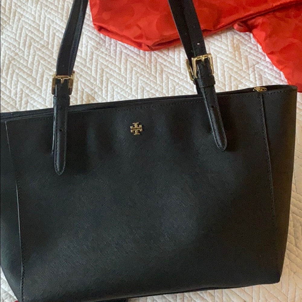 black  tory burch tote bag